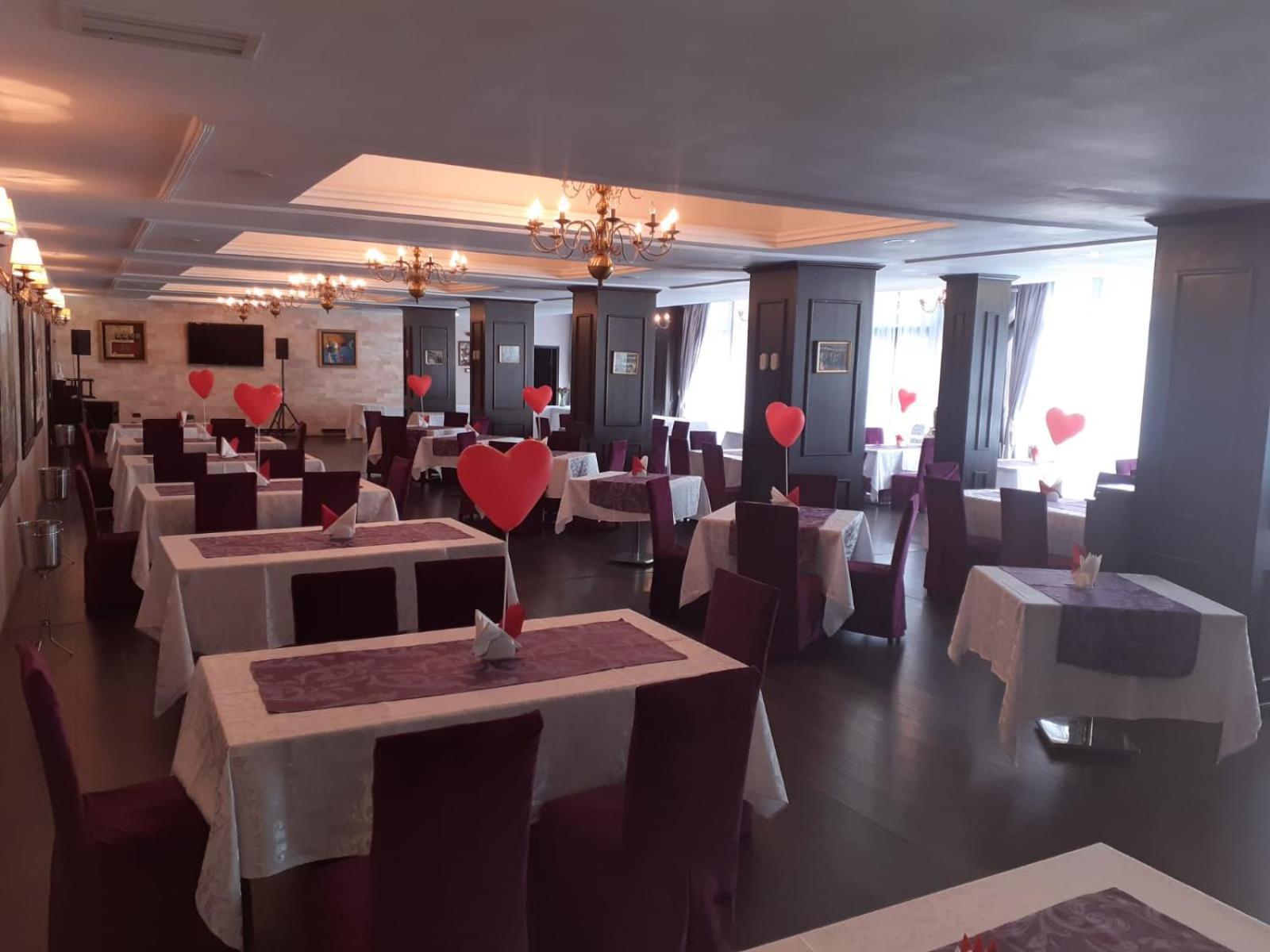 Hotel Hart Predeal Buitenkant foto